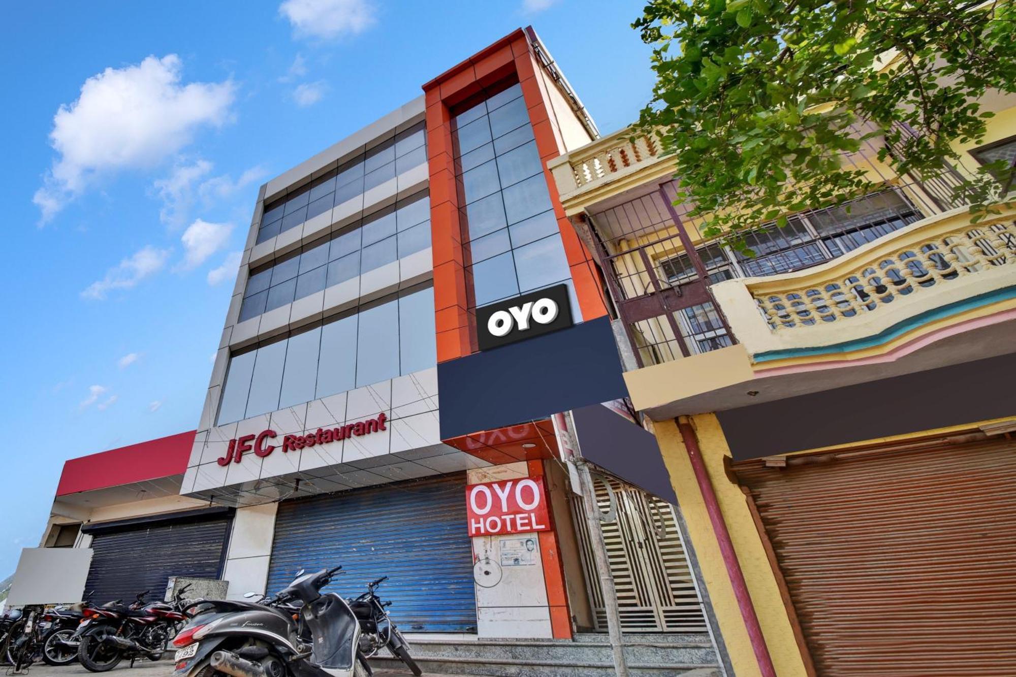 Oyo Flagship Hotel Royal Paradise Ghaziabad Bagian luar foto